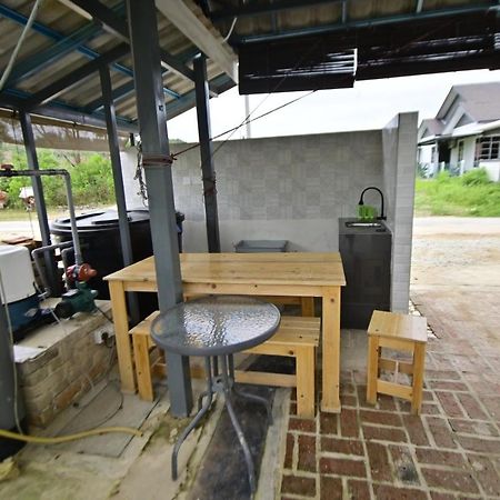 D'Ja Smoke Homestay Kampong Wakaf Tengah Luaran gambar